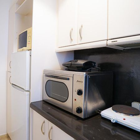 Fira Central Apartments With Veranda Номер фото