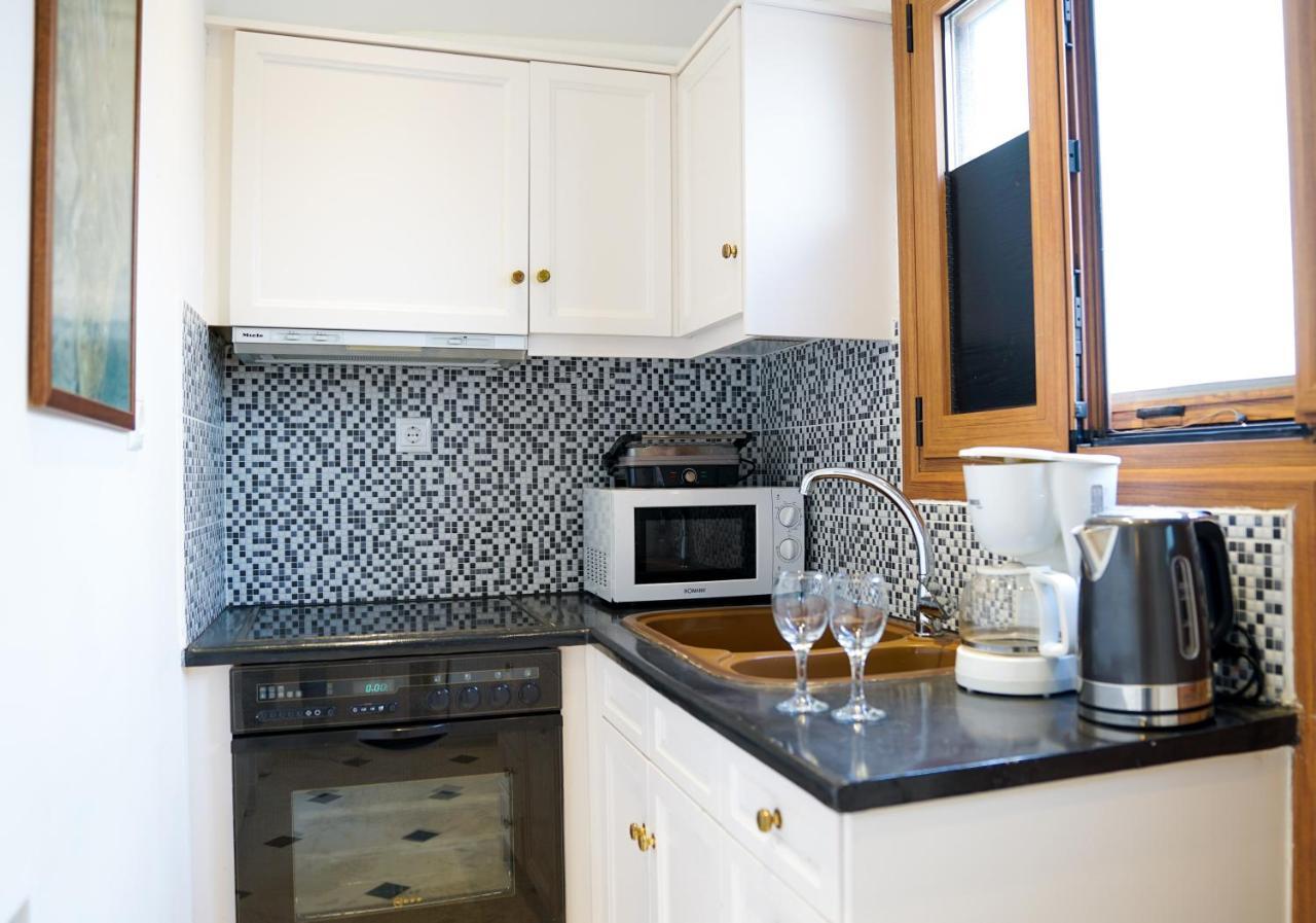 Fira Central Apartments With Veranda Екстер'єр фото